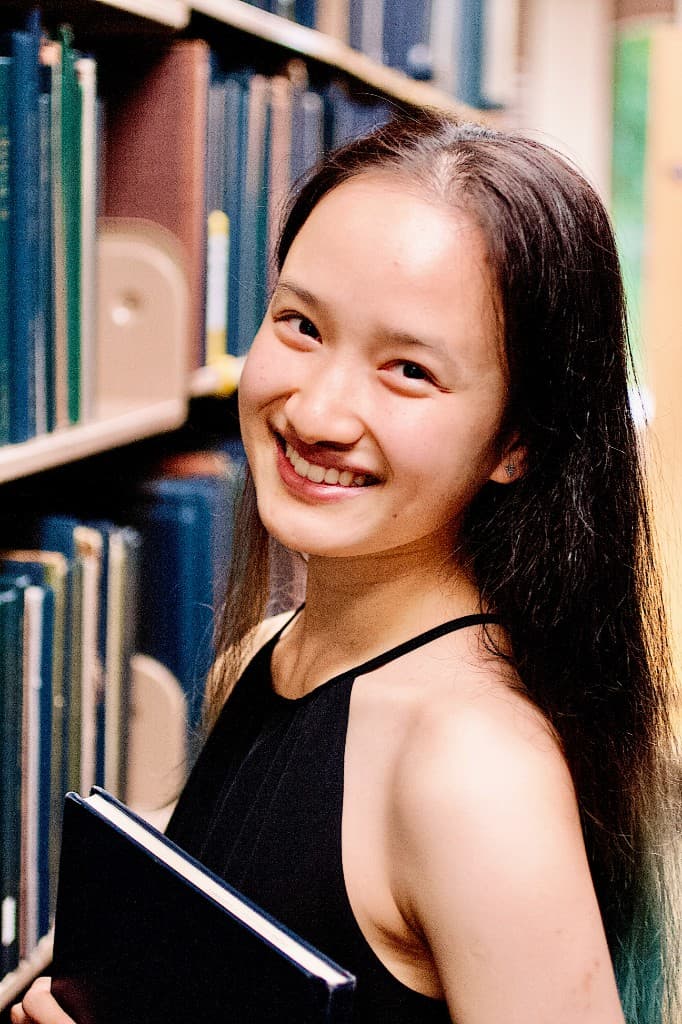 Vicky Yang portrait